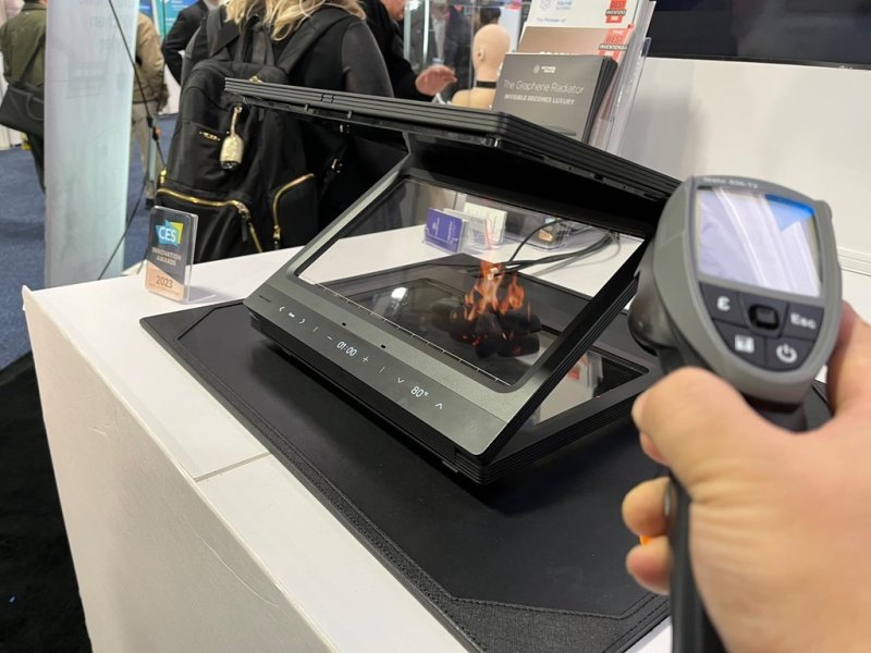 신소재 그래핀을 활용해 슬림하면서도 아름다운 디자인으로 탄생한 라디에이터. 2023.1 ⓒ연합뉴스 김태종